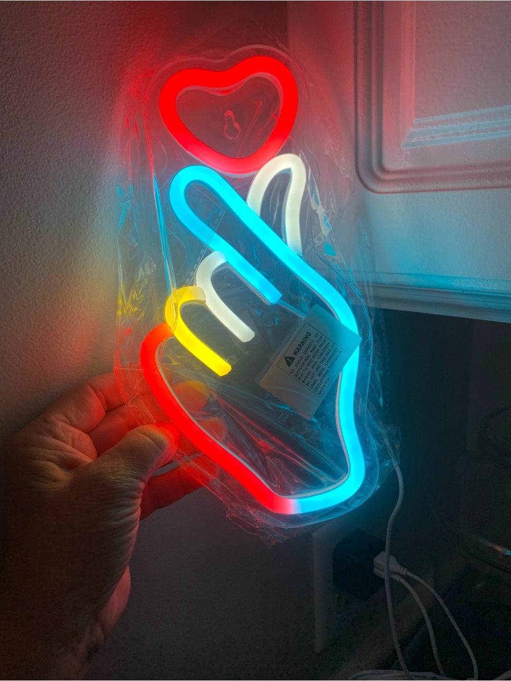 Neon Hand/Heart Wall Art Light BNIB